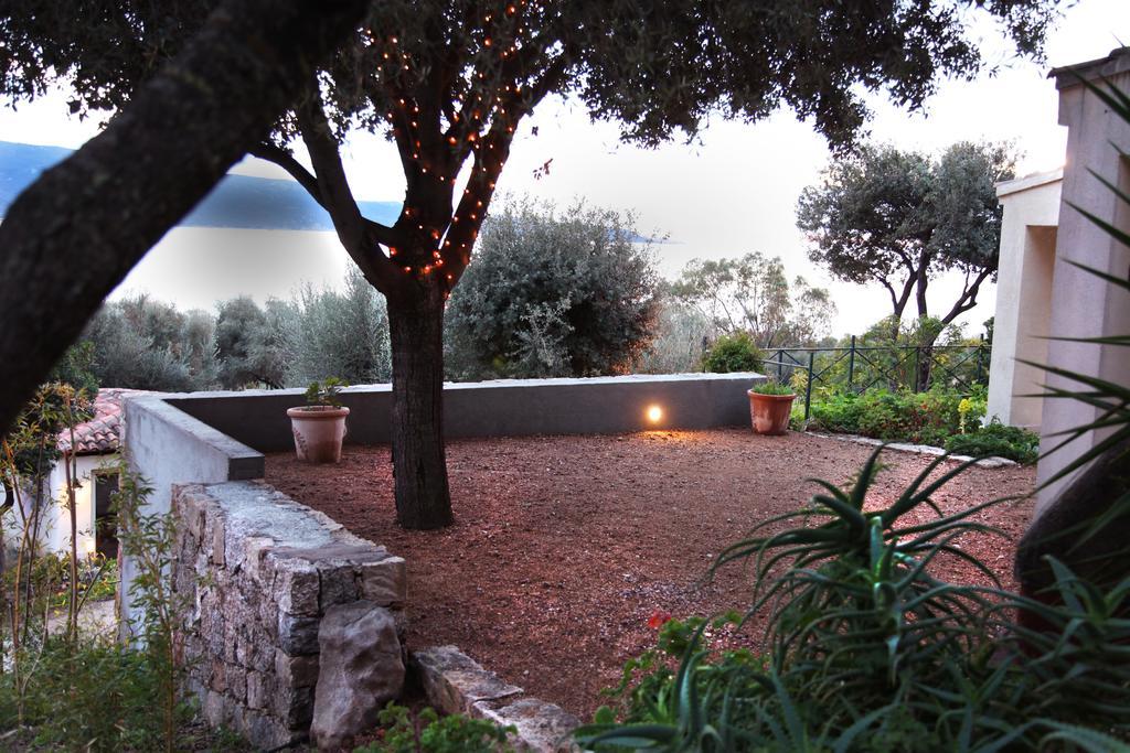 Ogliastrello Olmeto (Corsica)